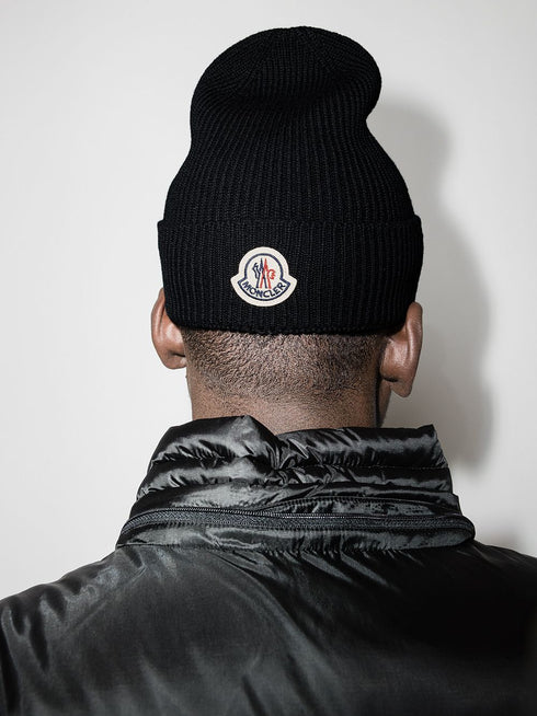 logo-patch knitted beanie