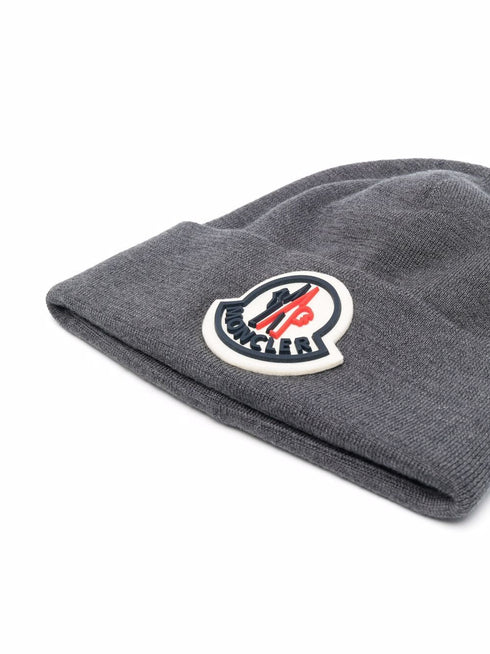 logo-patch wool beanie