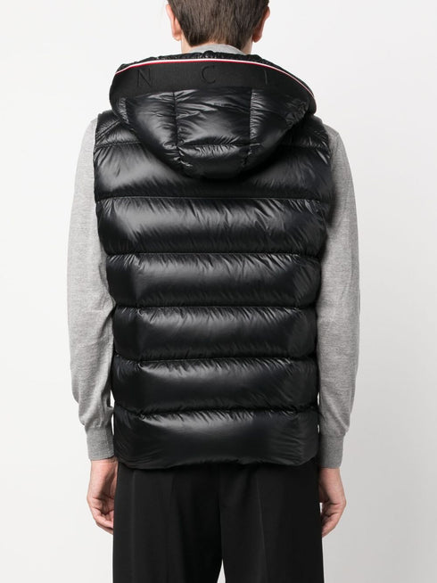 logo-patch quilted hooded gilet