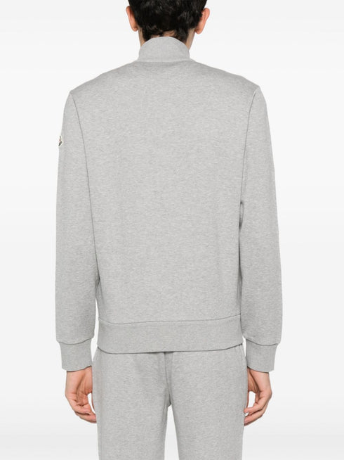 bluza z zamkiem błyskawicznym i aplikacją z logo