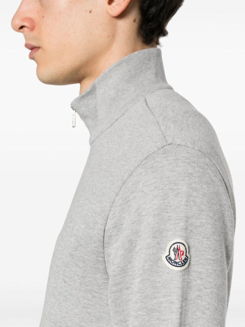 bluza z zamkiem błyskawicznym i aplikacją z logo