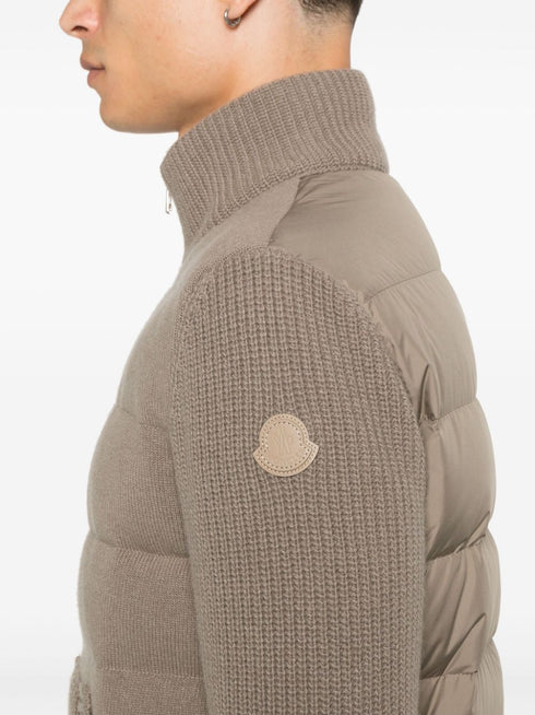 kurtka z dzianiny panelowej