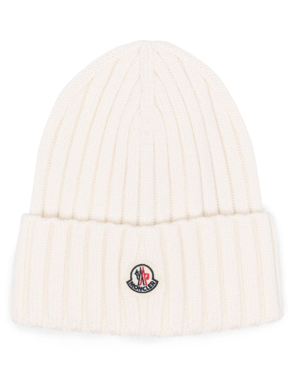 logo-appliqué beanie hat
