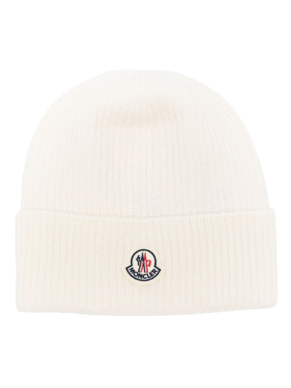 logo-patch beanie