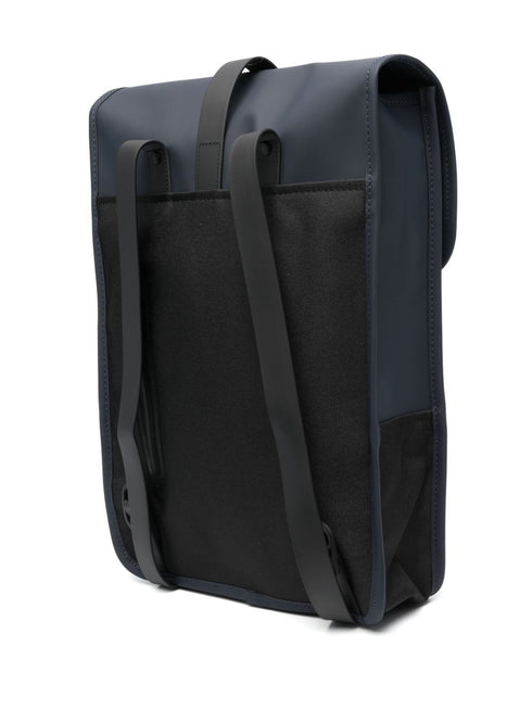 carabiner-fastening waterproof backpack