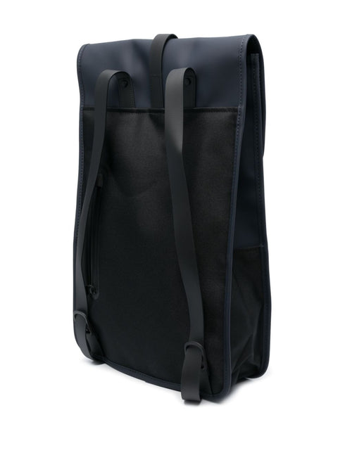 carabiner-fastening waterproof backpack