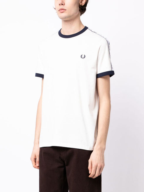 koszulka z haftowanym logo i okrągłym dekoltem