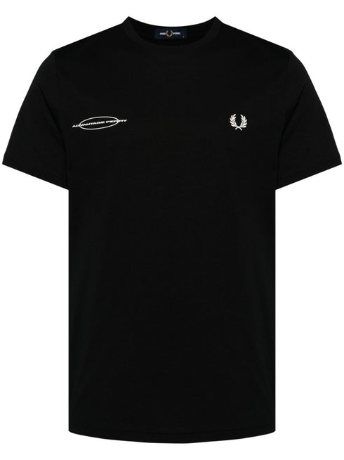 koszulka z haftowanym logo