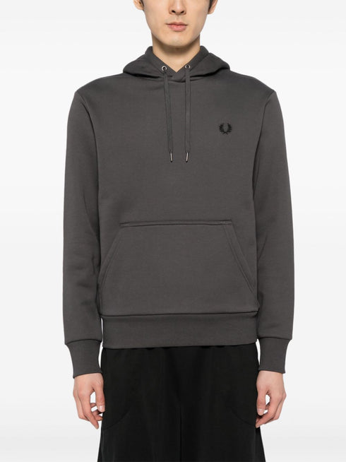 bluza z kapturem i ściągaczem z haftowanym logo i taśmą z logo