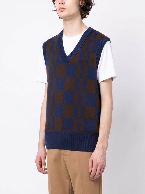 Checkerboard V-neck knitted vest
