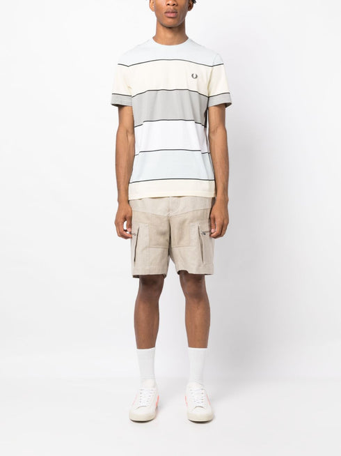 koszulka w paski z haftowanym logo