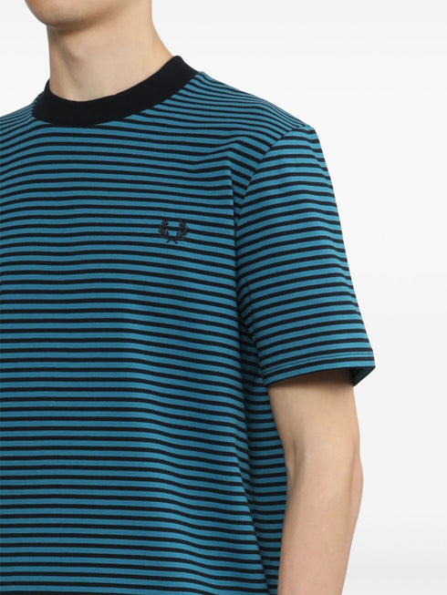 Koszulka w paski z haftowanym wieńcem laurowym