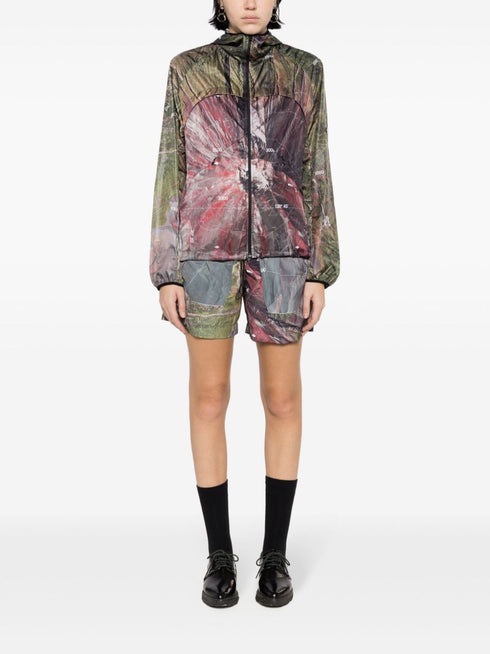 kurtka z kapturem w abstrakcyjny wzór