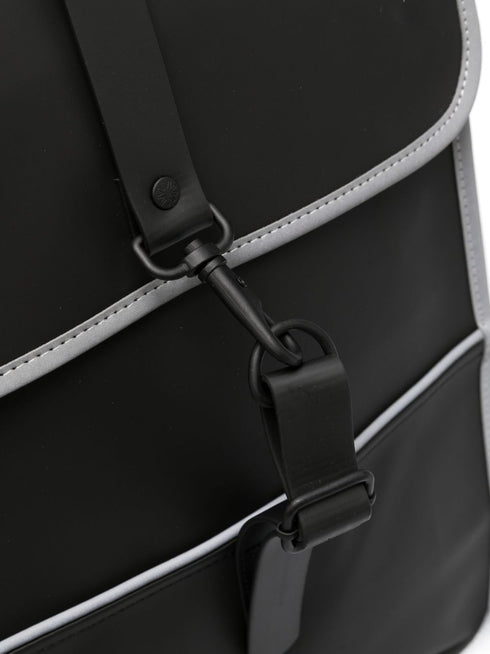 contrasting-trim backpack