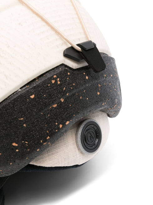 Fit Impacts Essential helmet