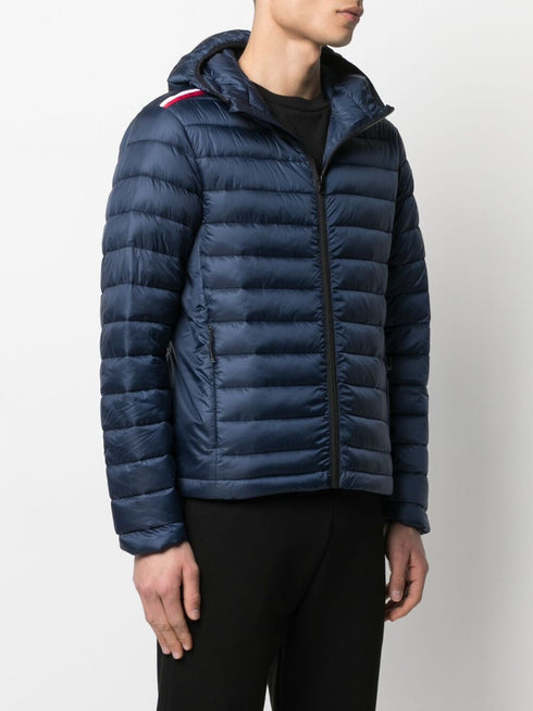 lekka kurtka z kapturem