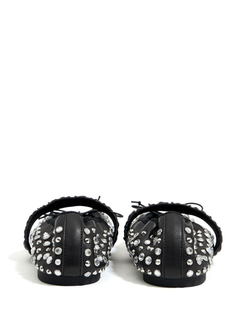 skórzane baleriny zdobione ćwiekami