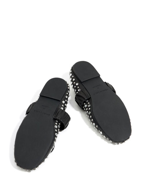 skórzane baleriny zdobione ćwiekami