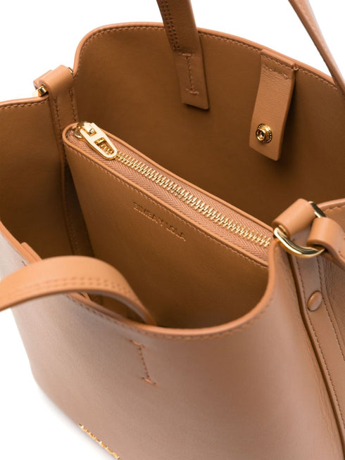 mała skórzana torba typu tote w stylu chihuahua