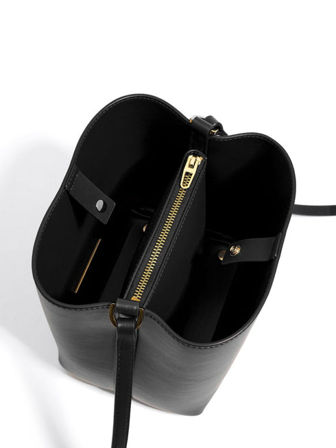 small Chihuahua bucket bag