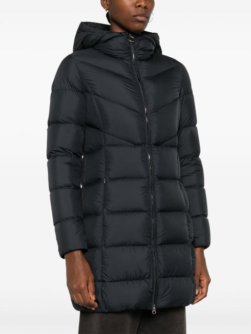 płaszcz z aplikacją z logo