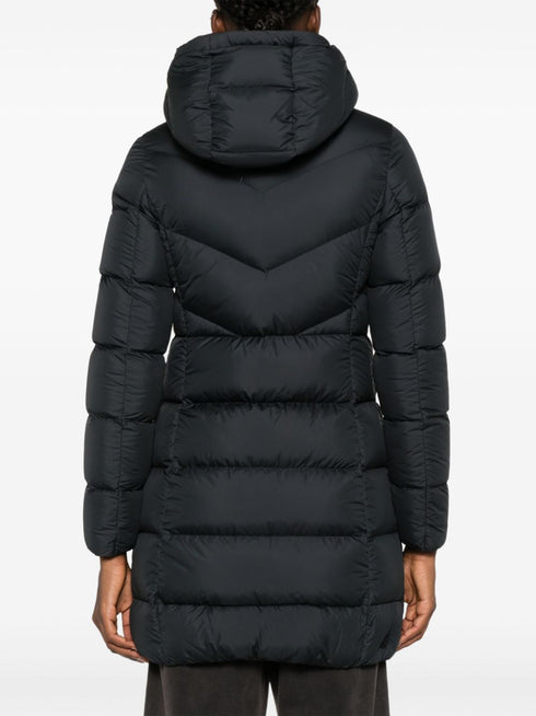 płaszcz z aplikacją z logo