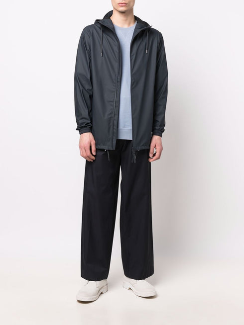 Kurtka z kapturem ściągana sznurkiem