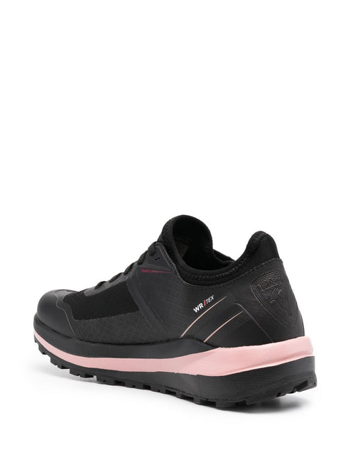 panelled logo-print sneakers