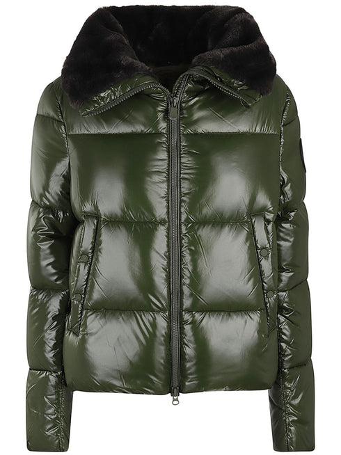 zip-fastening puffer jacket