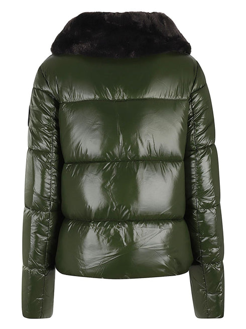 zip-fastening puffer jacket