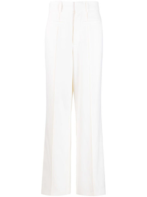 spodnie z prostymi nogawkami i ozdobnymi szwami