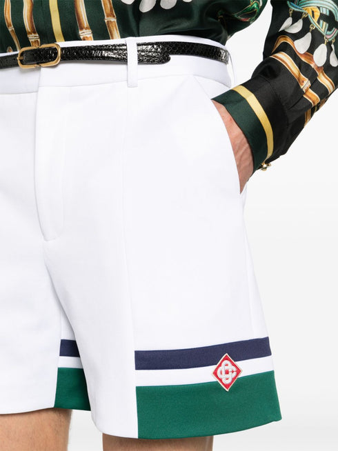 Szorty sportowe z pasami