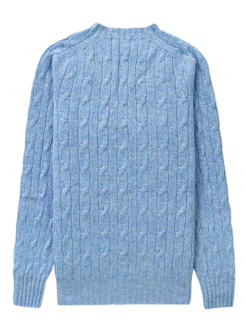 sweter z dzianiny warkoczowej z haftowanym logo